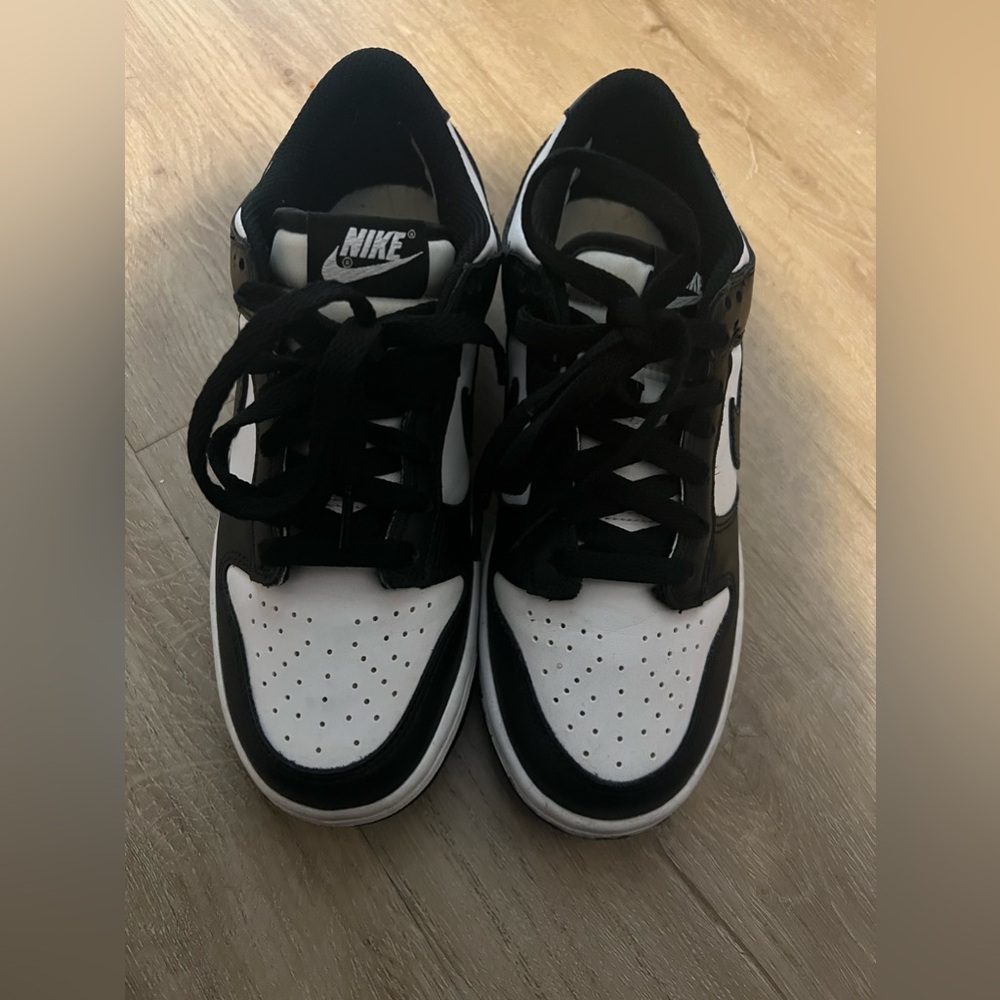 Nike Dunks “Pandas” - Picture 4 of 4